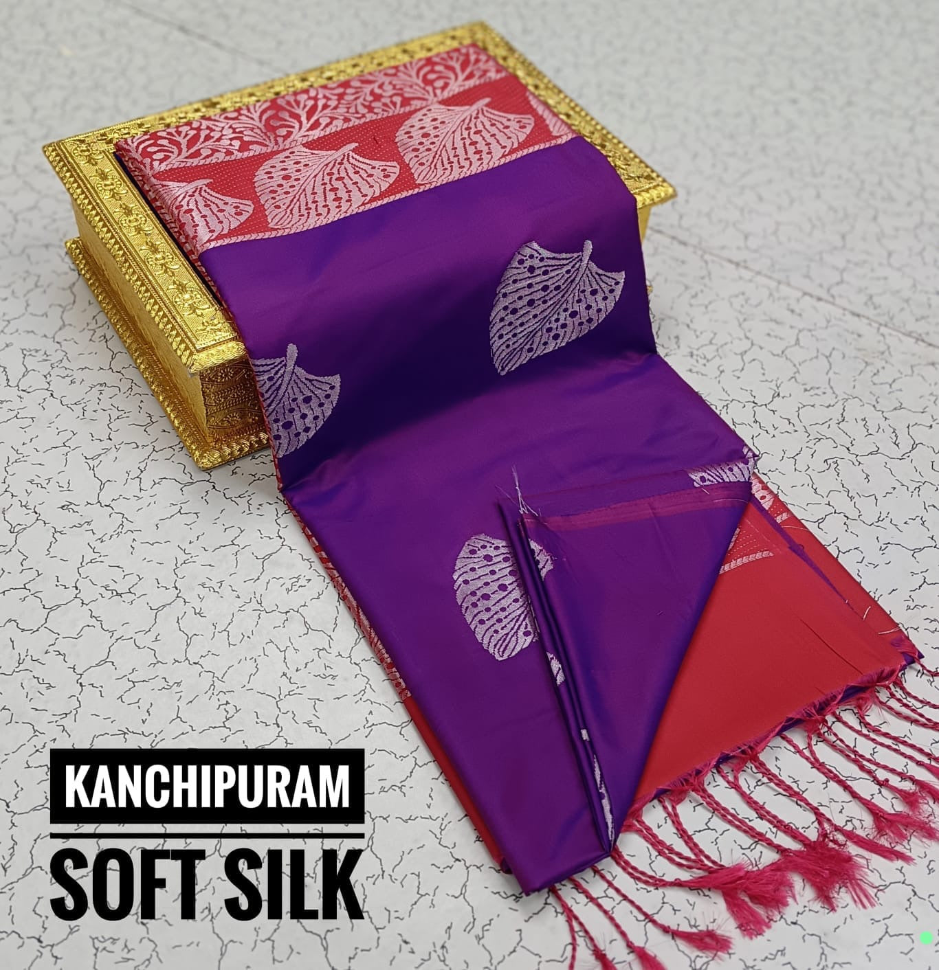Kanchipuram Soft Silk Saree – Dual Tone Elegance