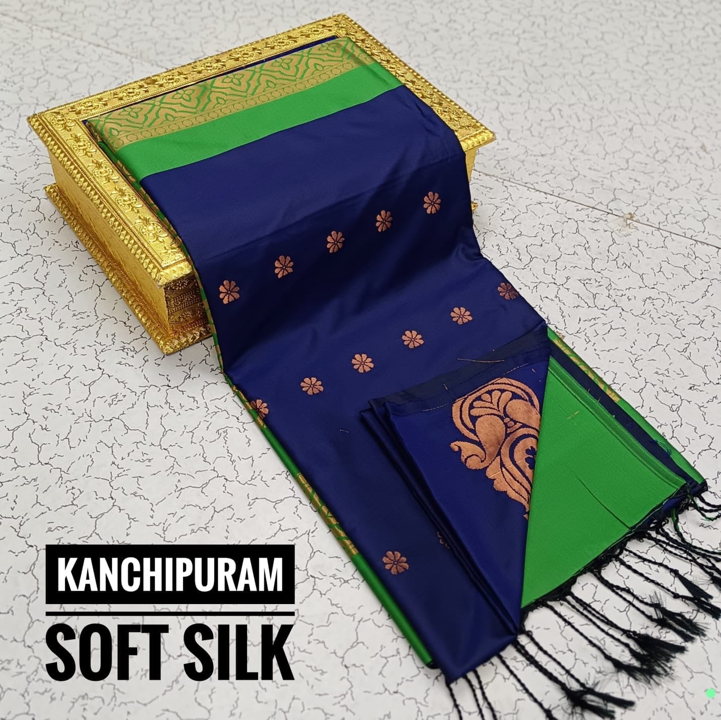 Kanchipuram Soft Silk Saree – Dual Tone Elegance