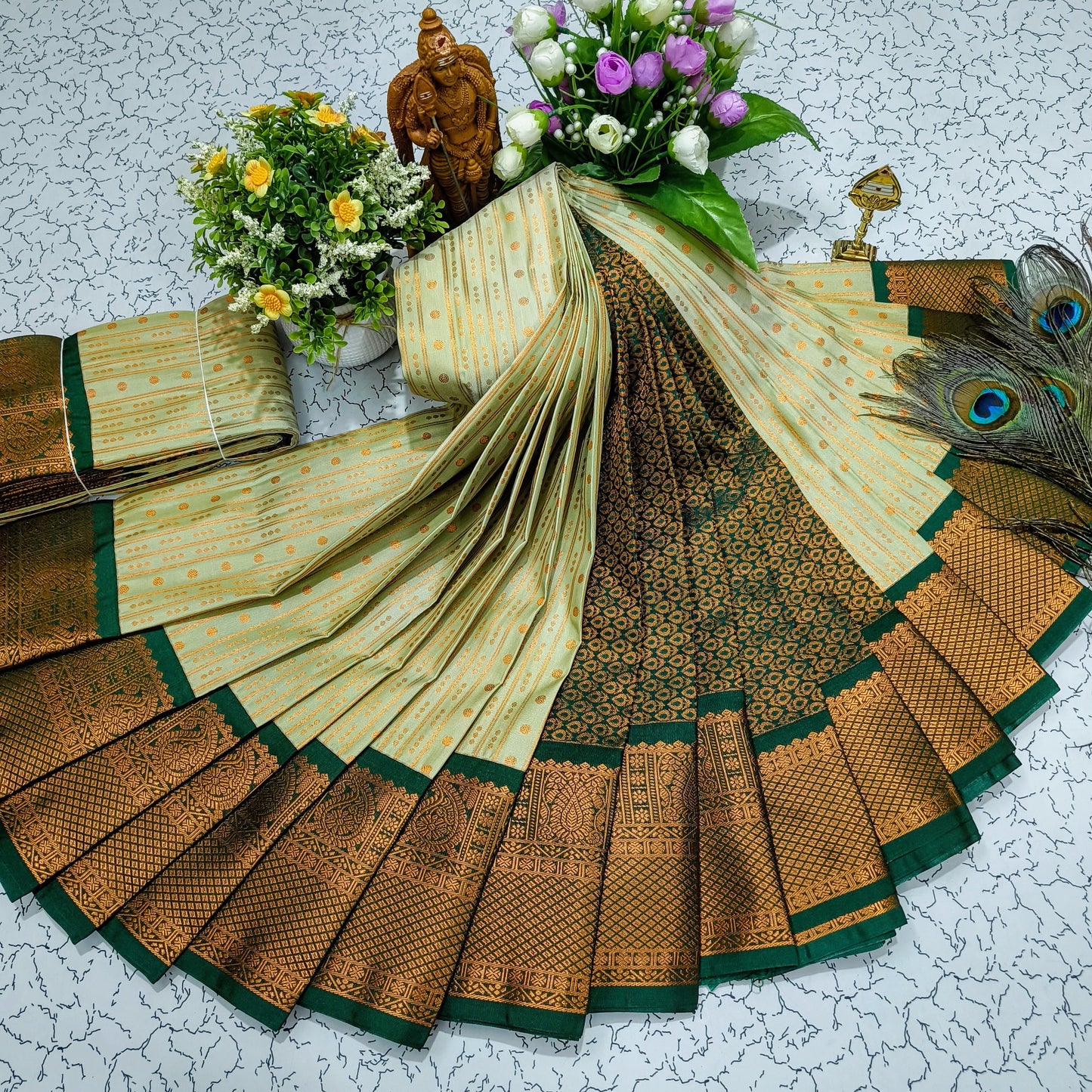 Exquisite Korvai Border Silk Saree with 1000 Butta Design – Timeless Elegance