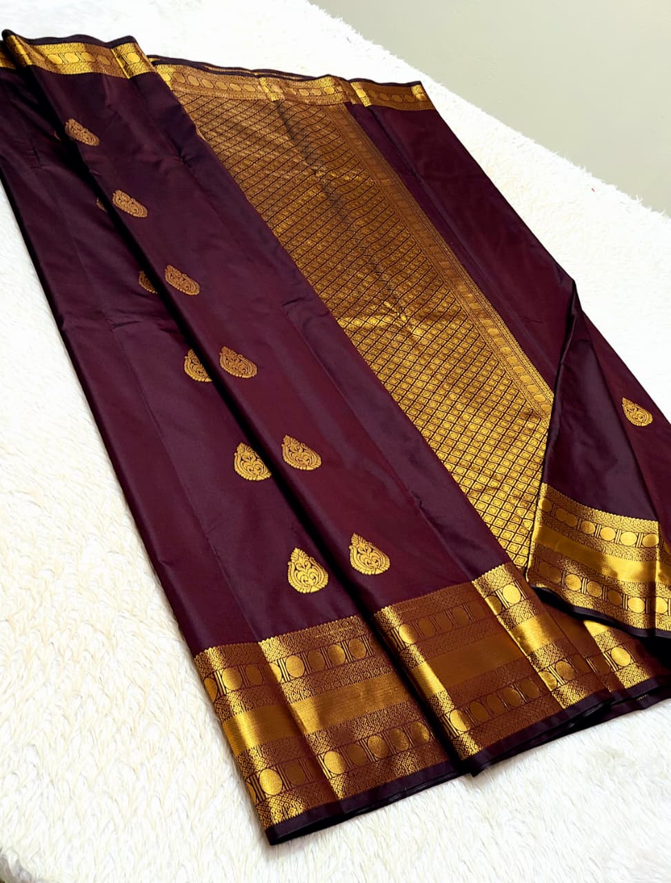 Kanchi Semi Silk Sarees   Korvai Pattern