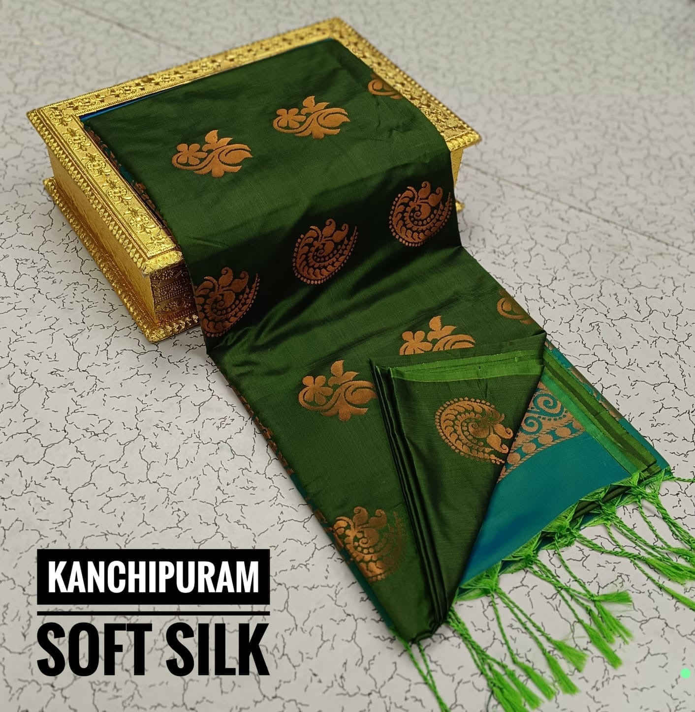 Kanchipuram Soft Silk Saree – Dual Tone Elegance