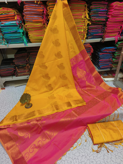 Soft Silk Beauty with Contrast Colors and Korvai Border