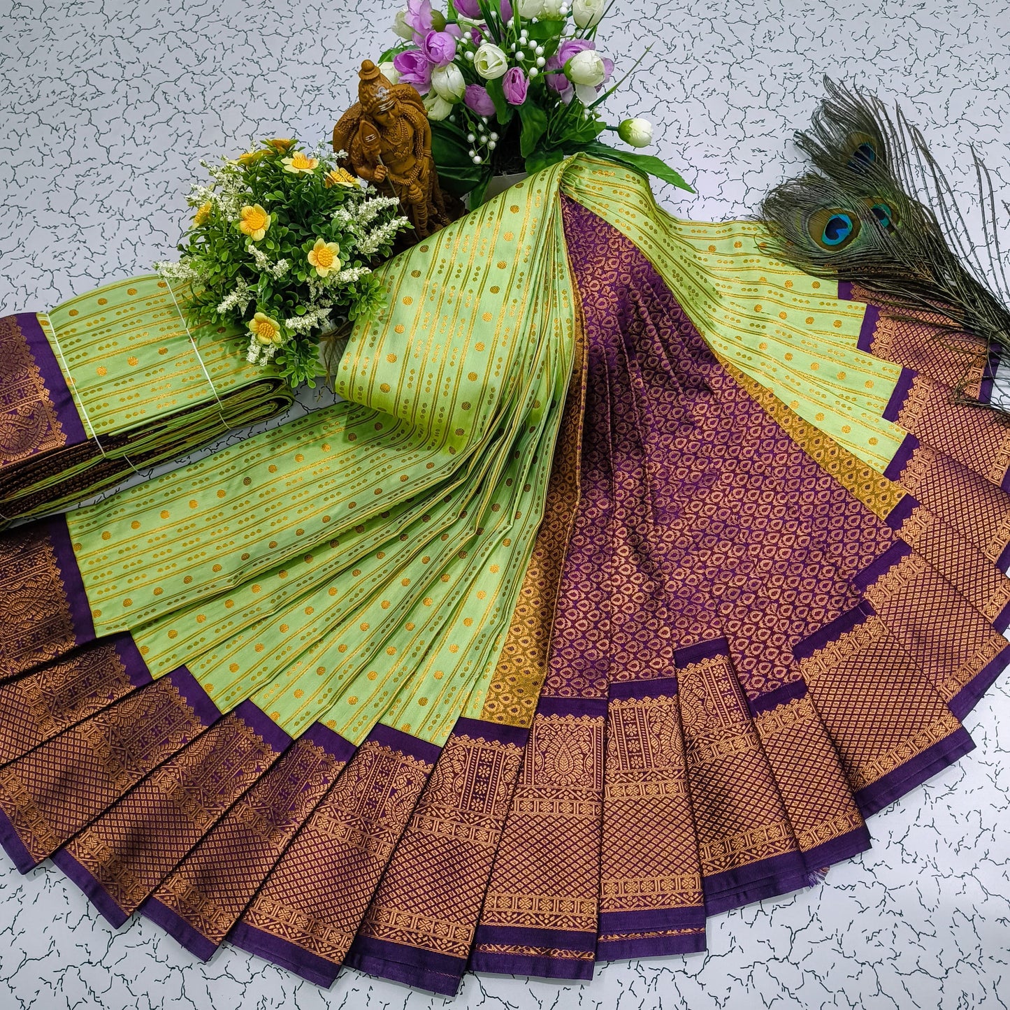 Exquisite Korvai Border Silk Saree with 1000 Butta Design – Timeless Elegance